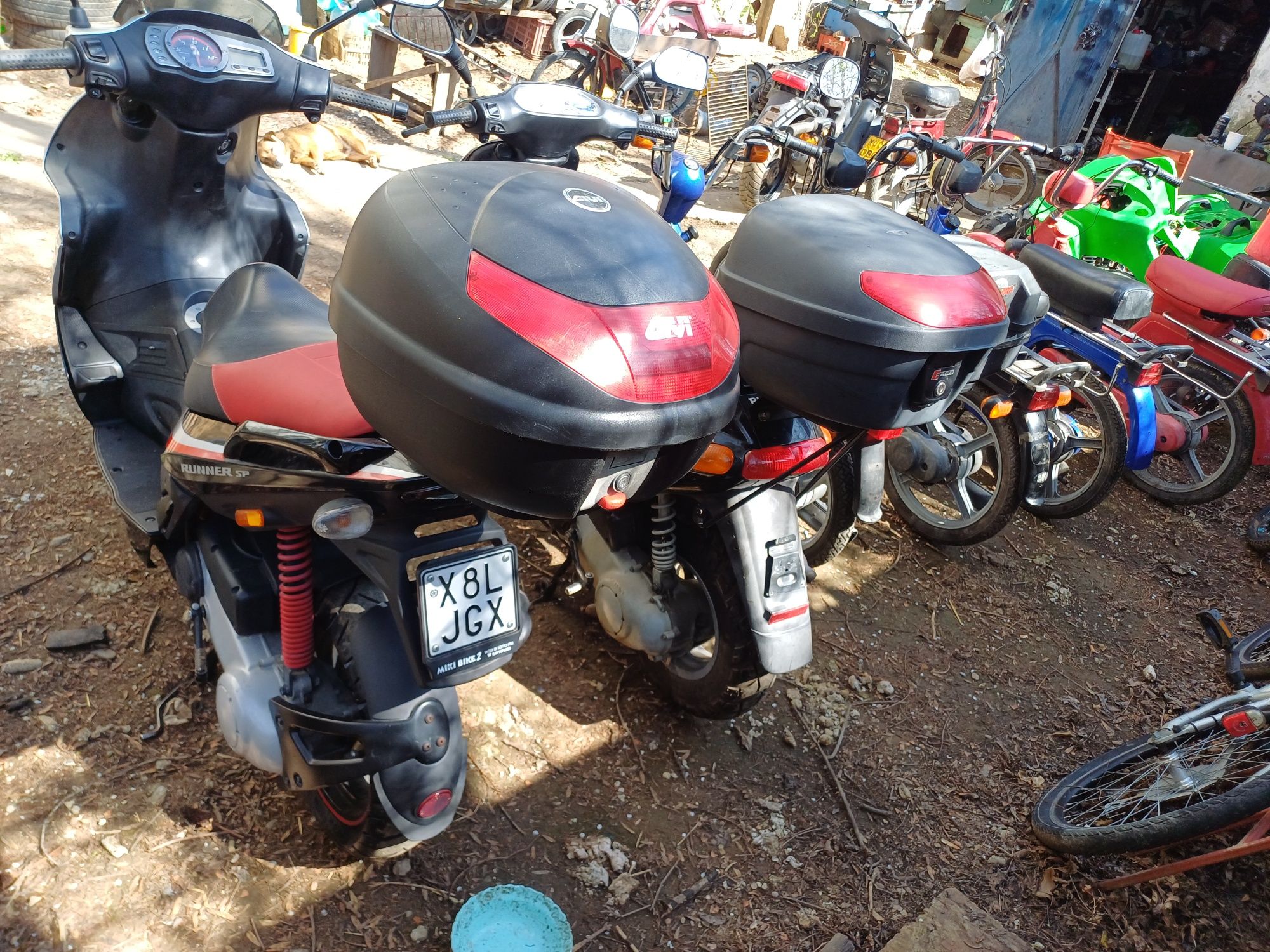 Vand scutere / mopede PIAGGIO  , 49 cc ,  recent aduse din