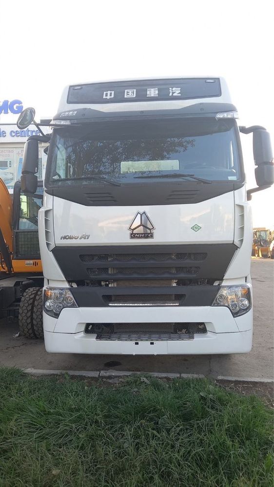 XOWO A7 ТЯГАЧ Sinotruk метан газлик