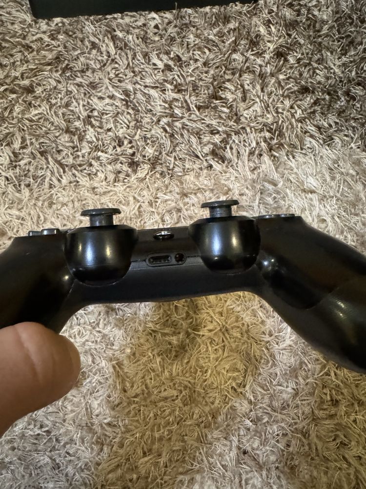PlayStation 4 в отлично състояние