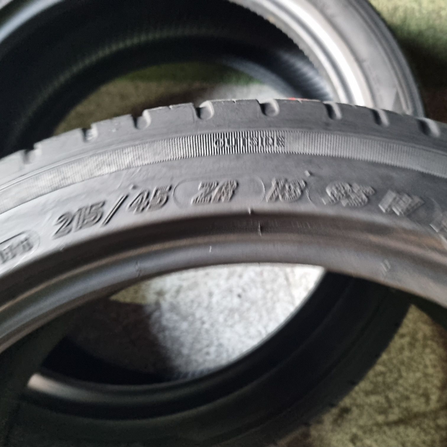 215 45 18 Hankook 1 bucata