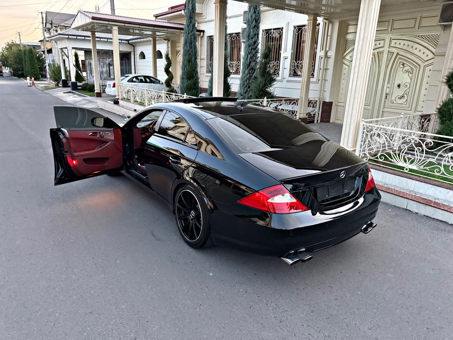 CLS 63 Body Kit Состаяние Зор Full Позиция