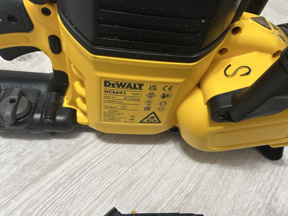Dewalt DCS 691 drujba cu acumulator Flexvolt 54V
