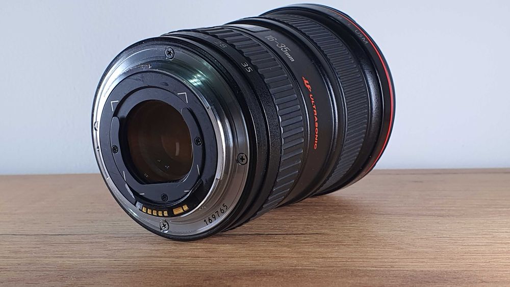 Canon 16-35mm f/2.8L