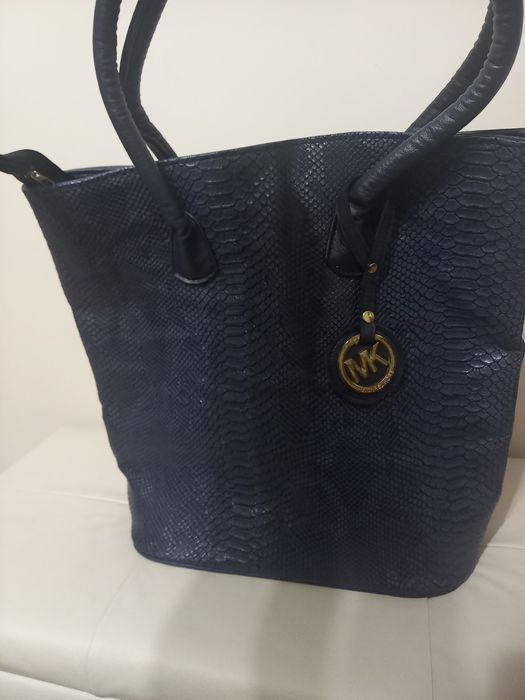 Голяма синя дамска чанта