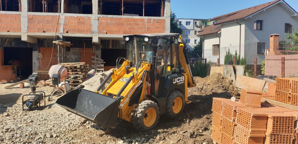 Buldoexcavator si Minibuldoexcavator Jcb de inchiriat|Autoutilitare