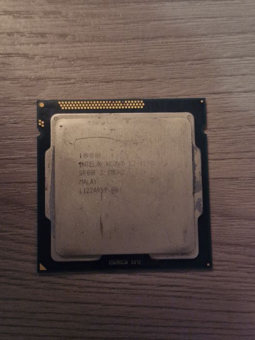 Intel Xeon e3-1220