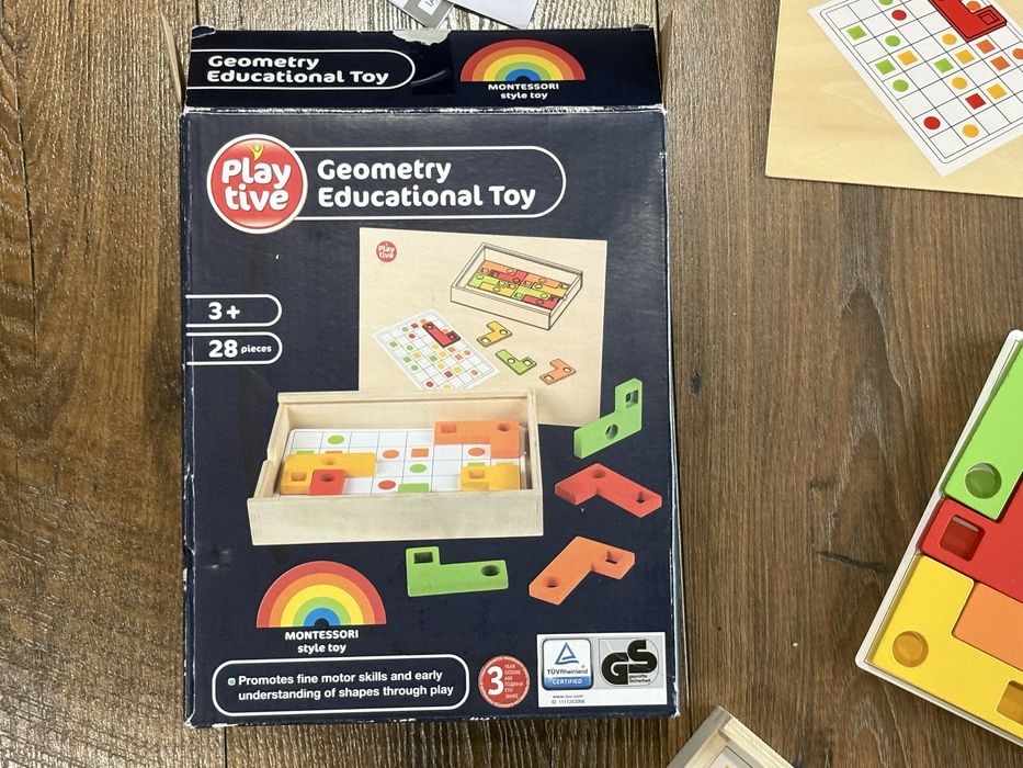 Playtive дървена геометрична образователна игра (стил Монтесори)