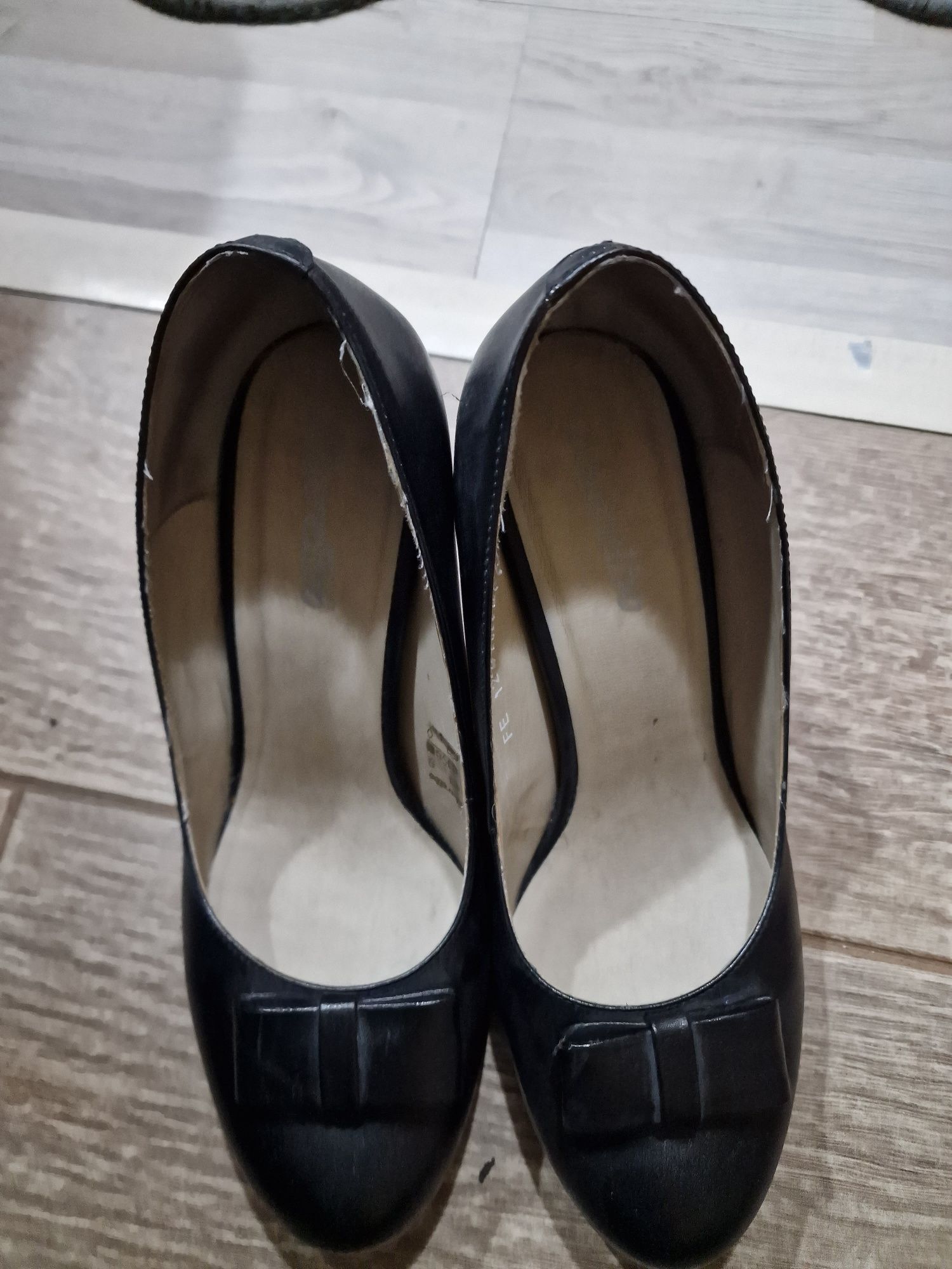 Pantofi dama marimea 40