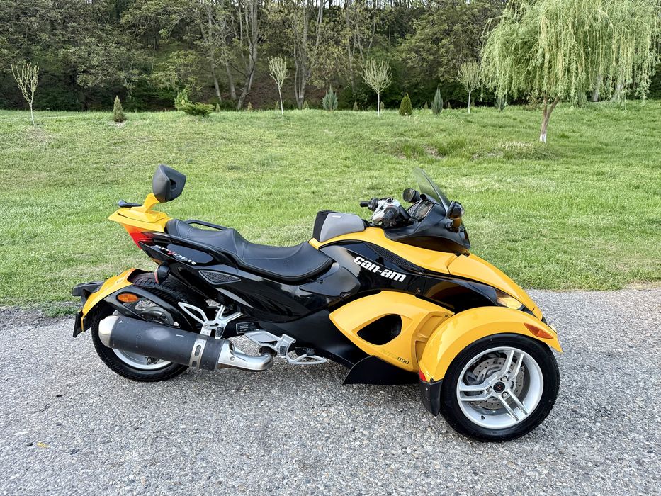Can-am Spyder, an fab 2009, 27000 km, motor 990 cm