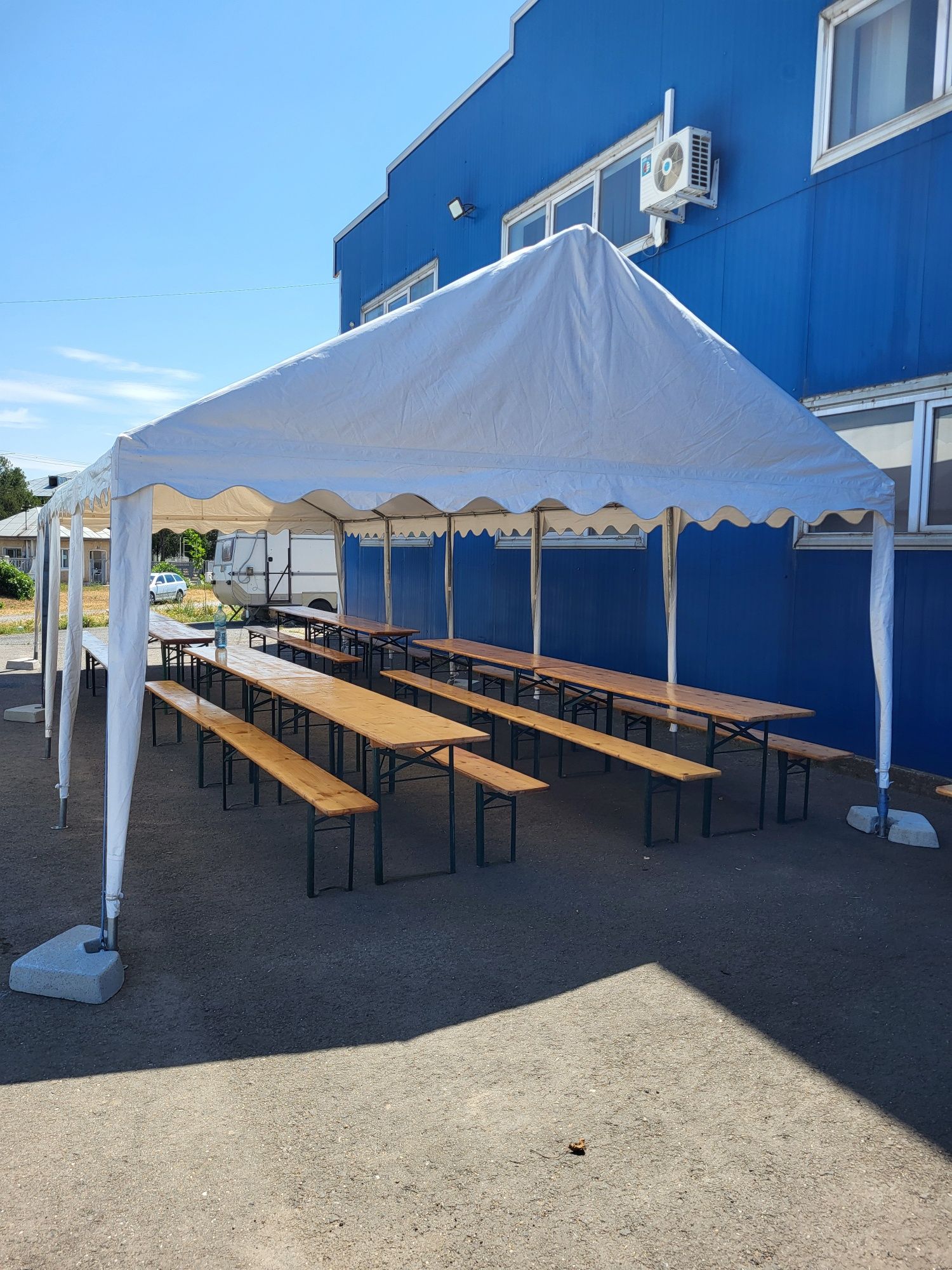 Mese cu băncuțe/ Inchiriez Mese tip Berarie/Set Berarie