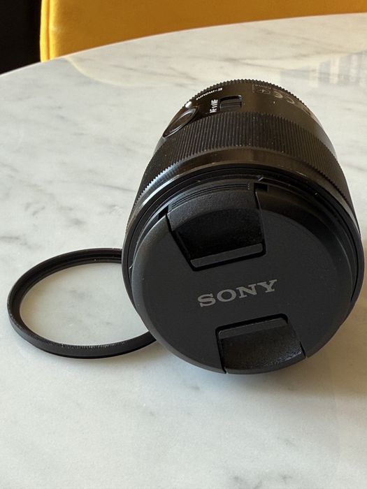 Sony FE 35mm f/1.8