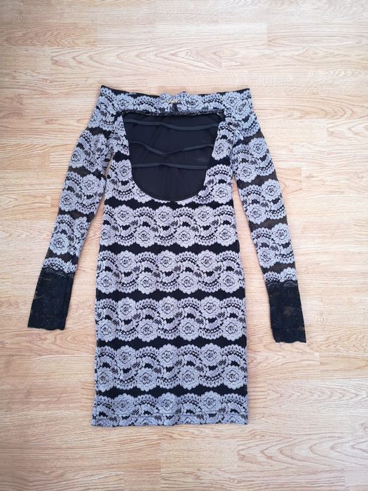 Дантелена рокля Луси Lucy