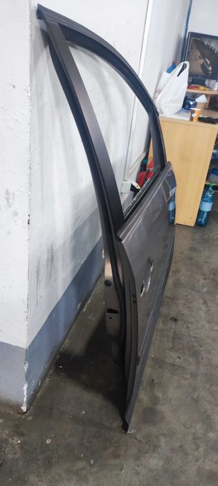Usa fata dreapta volkswagen vw touran 1T2 cross cod vopsea LD7S