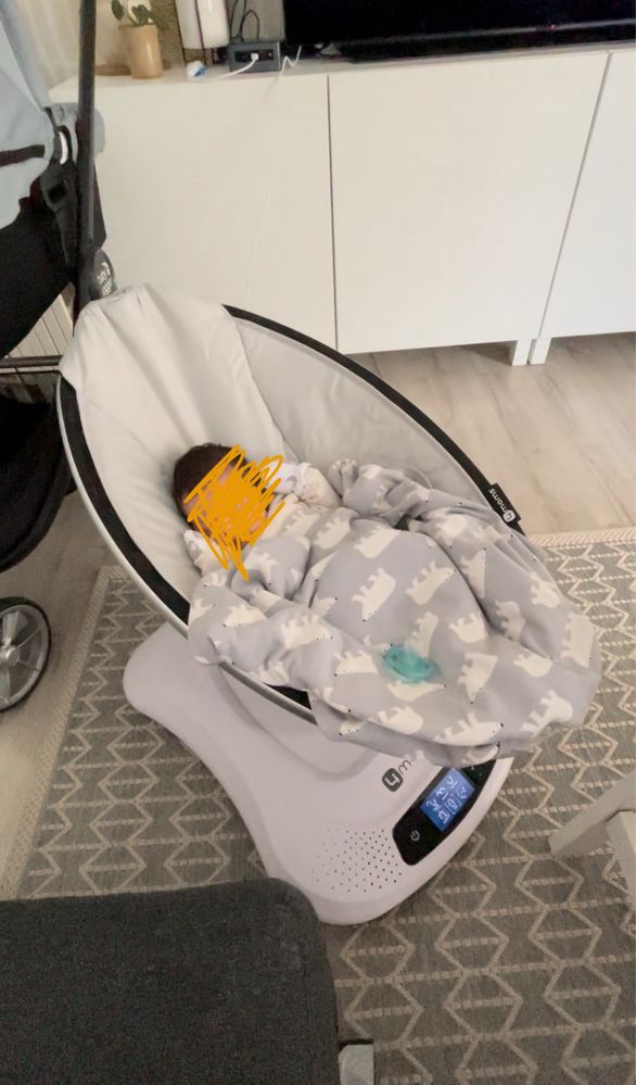 Leagan electric 4 moms Mamaroo