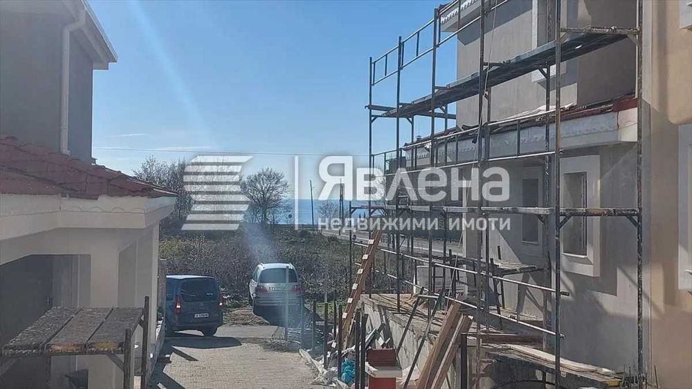 Продава 2-ст., гр. Ахелой