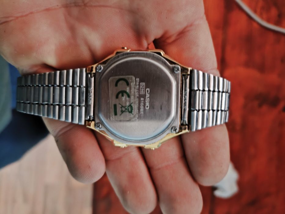 Vând ceas casio  A168