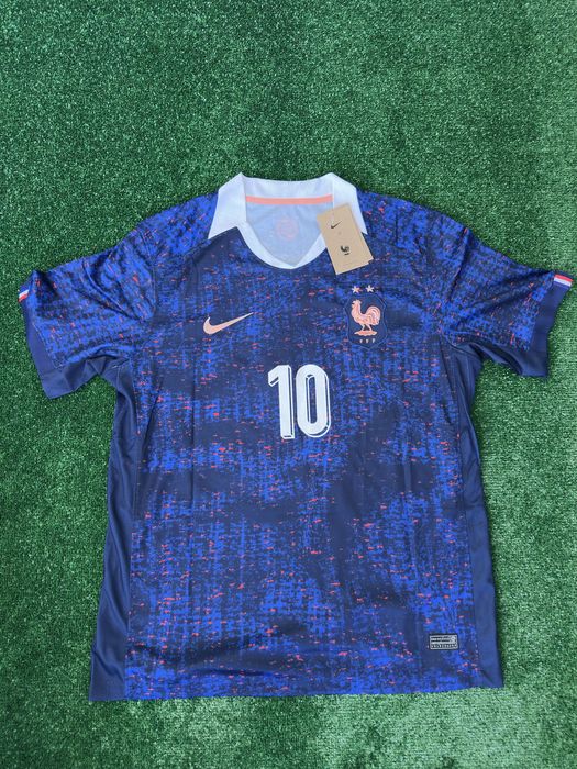 Футболни Тениски 2025/26