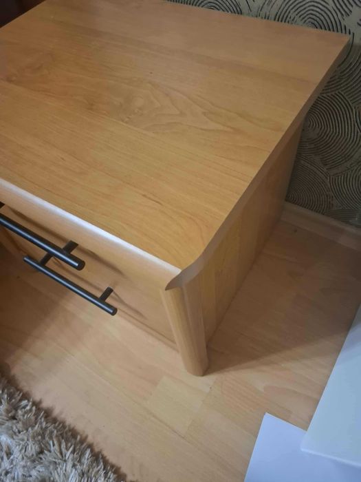 спалня с гардероб шкафчета, комод и тоалетка