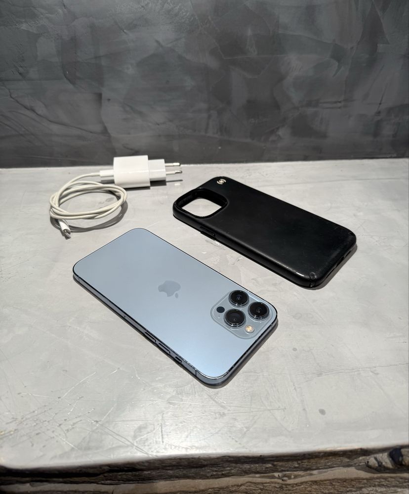 100% батерия! Iphone 13 Pro Max 256 GB Sierra Blue