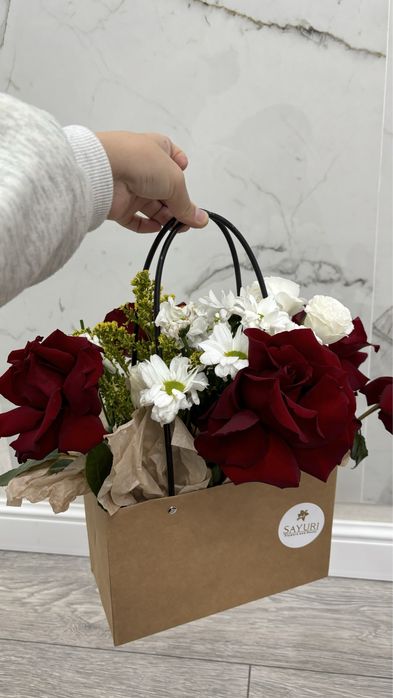 Цветы не завяли, живые, в хорошем состоянии дам 3тыс