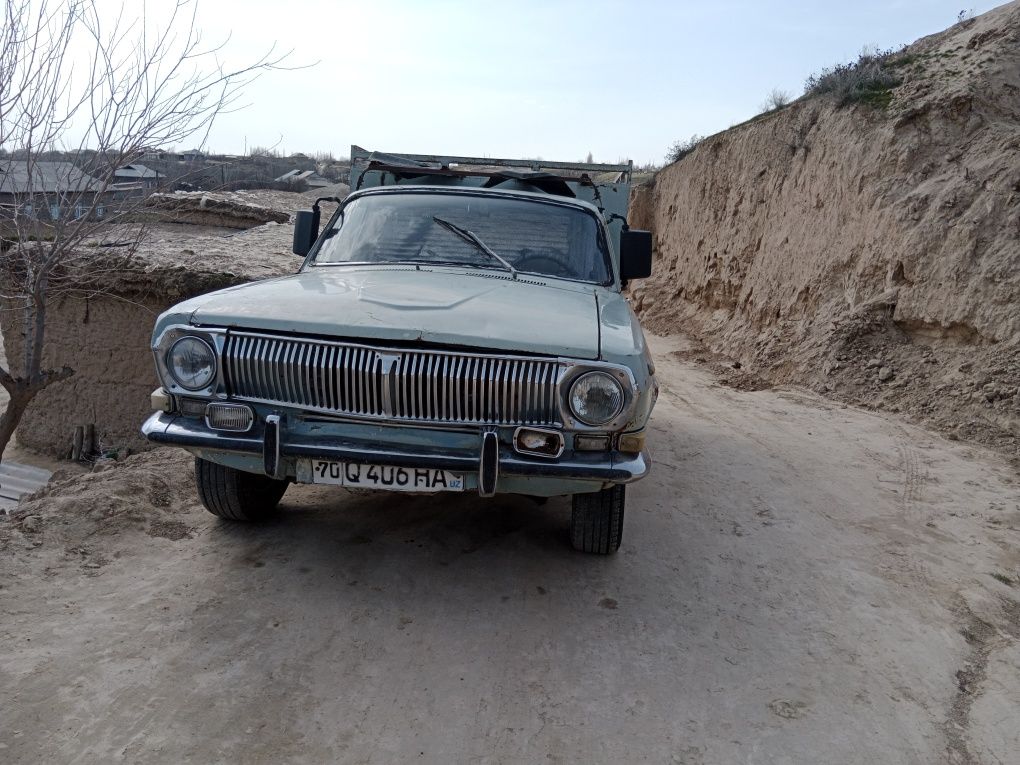 Volga pekap 24 1984 balon yangi zadnimos qiliingan mator qilingan