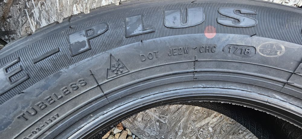 Anvelope Tracmax Ice Plus S110 M+S 215/60 R16C 103/101R