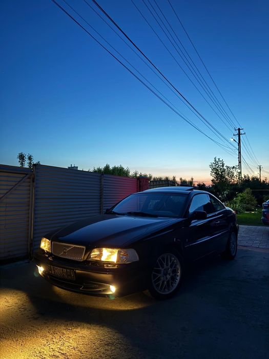 Volvo C70 239bhp
