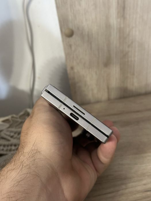 Samsung Galaxy Fold 6 Silver 256Gb 12Gb Ram Impecabil