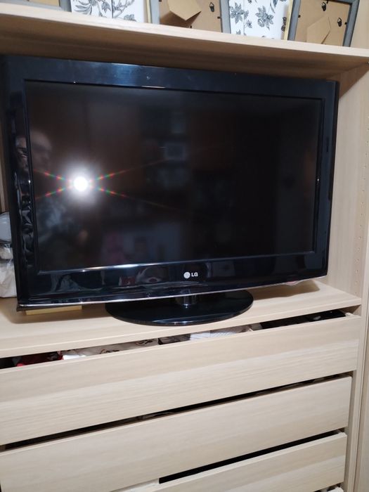Vând TV LG 81 cm.functional,bine întreținut.