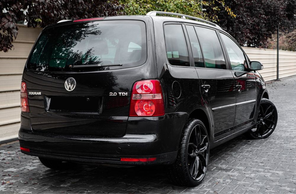 Volkswagen Touran 2007 Automat 2.0 diesel BKD top top