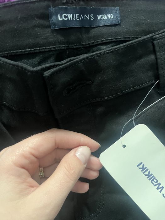 Pantaloni Fabricati in România si pantaloni de la LCWaikiki