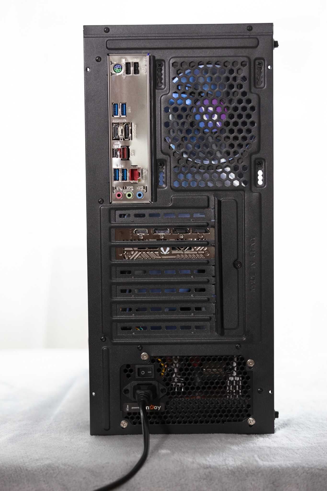 Custom Gaming PC i7 14700K RTX 5070 m.2 ssd 2TB 32GB RAM DDR5 Z790 Nou