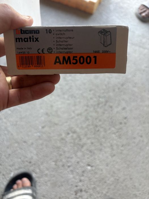 Doze, intrerupatoare pentru prize