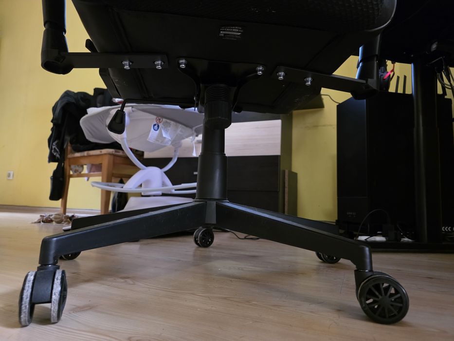 Геймърси стол Genesis Nitro 550 G2