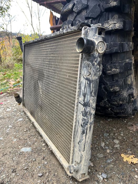 Vand radiator nissan patroly60