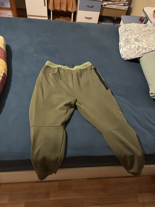 Pantaloni nike tech fleece