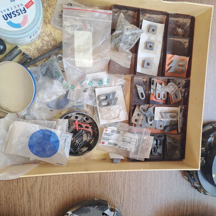 Centru unghiular automat/freză de cepuit uși/ferestre/geamuri termopan