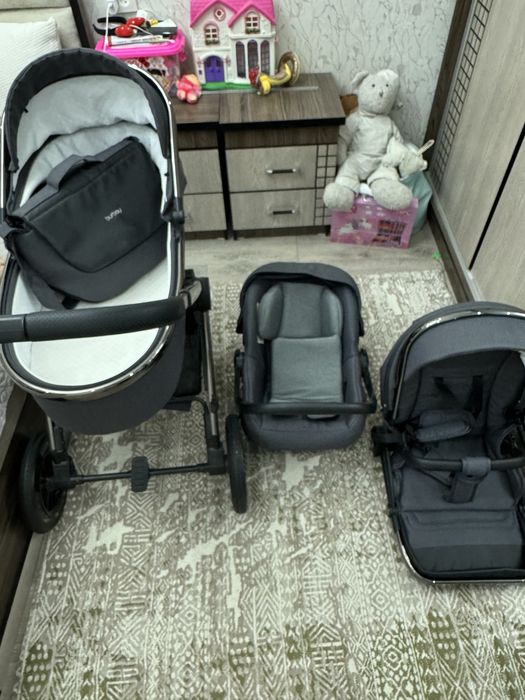 Новая детская Коляска и новая детская Ванночка