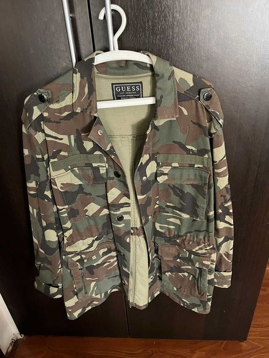 Geaca subtire GUESS - marimea S