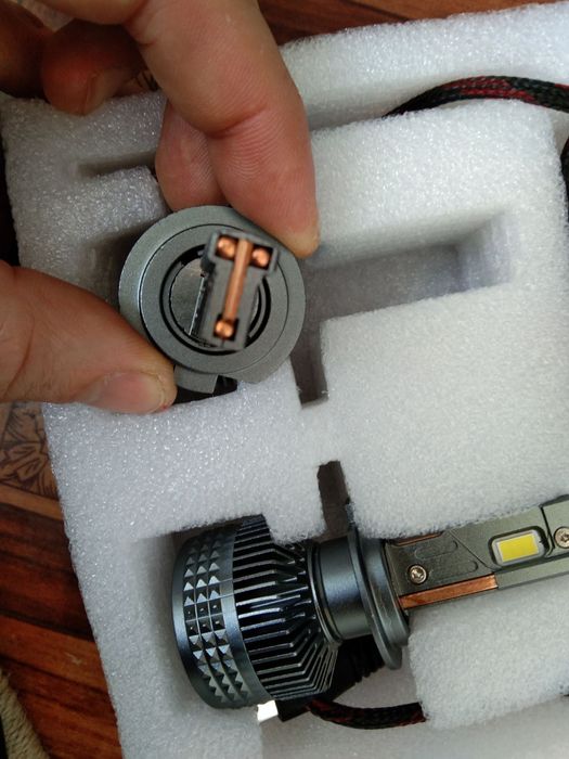 Becuri Led 300W 6500K H1 H4 H7 H8 H9 H11 HB3 HB4 9012 HIR2 9005 9006