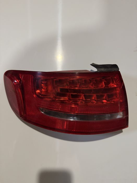 Ляв стоп за Ауди А4 Б8