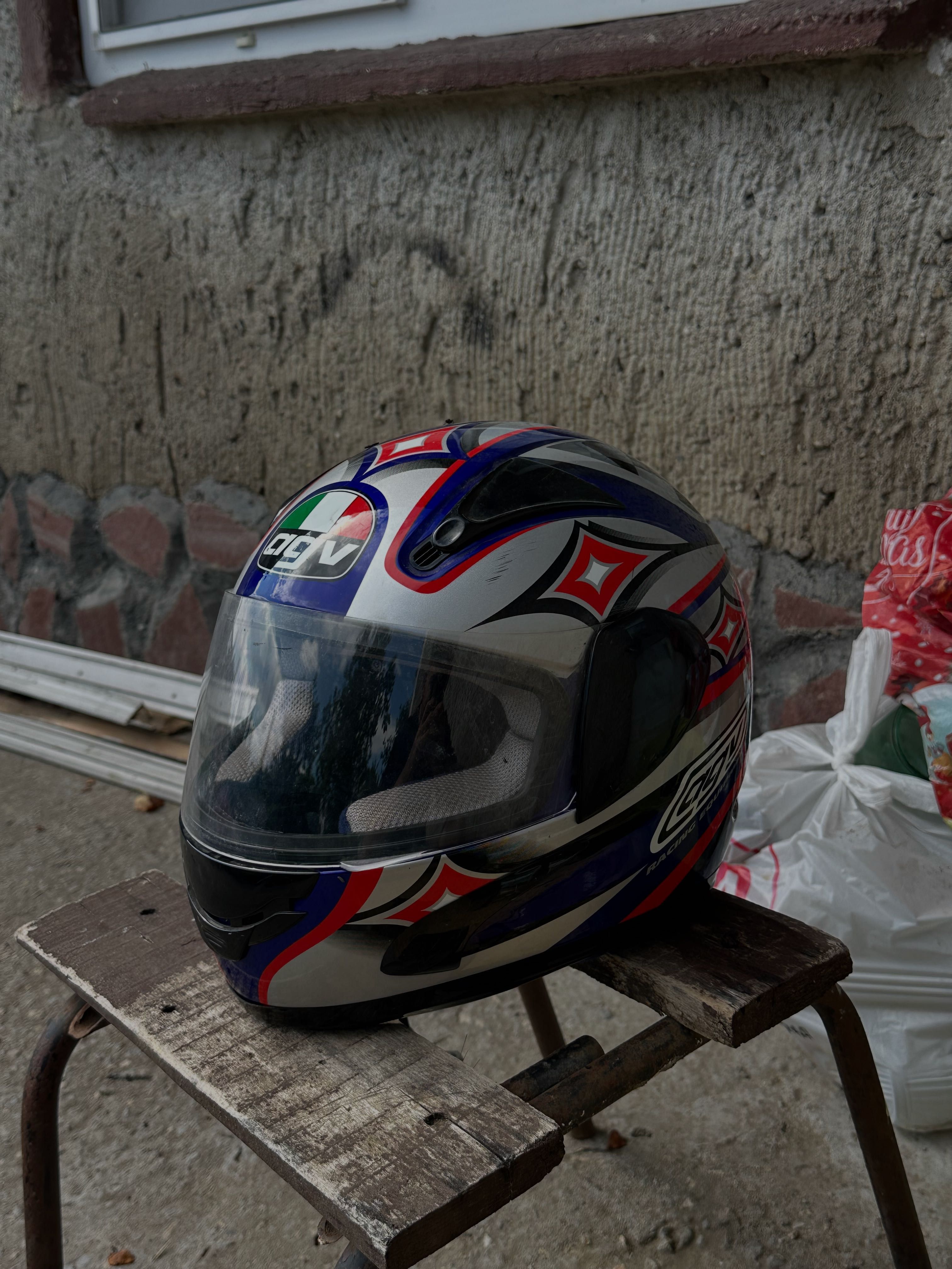 Продавам Каска AGV GP-1