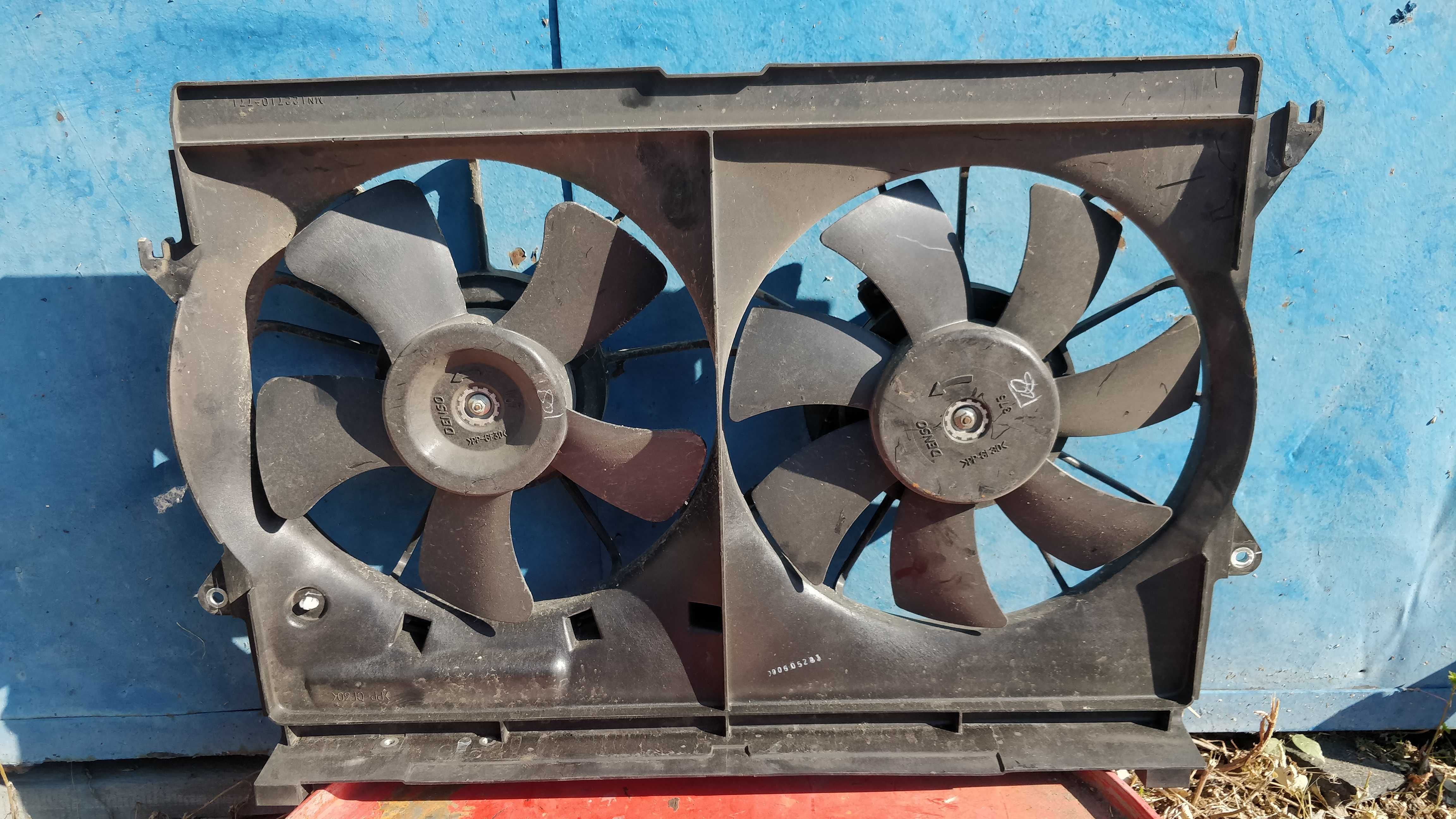 Диффузор радиатора с вентилятором на Toyota Avensis II [Авенсис 2]