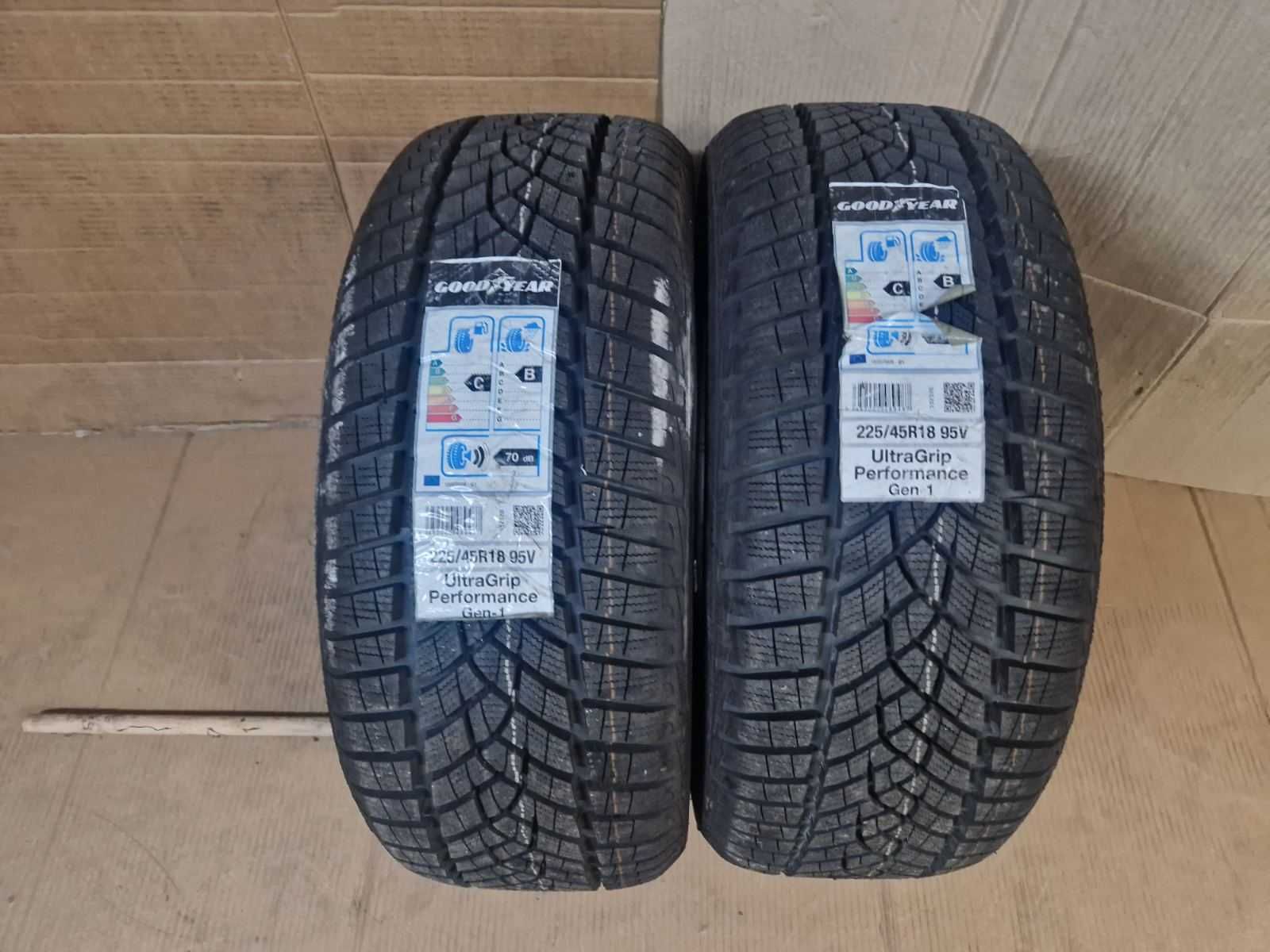 2 броя Goodyear R18 225/45/ 
нови зимни гуми 
DOT3219