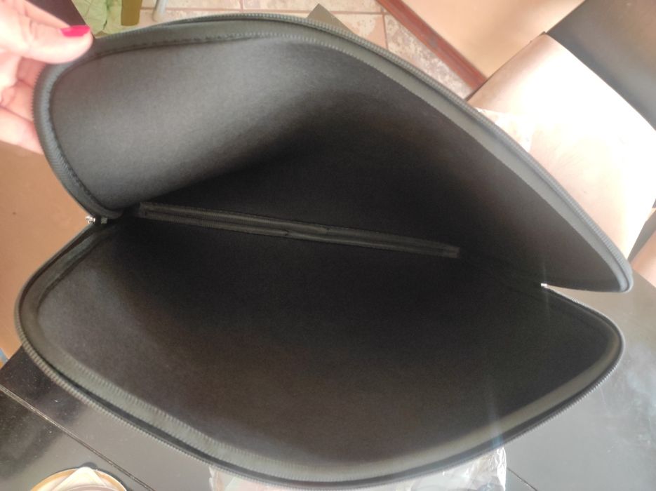 НОВ калъф за лаптоп 15.6