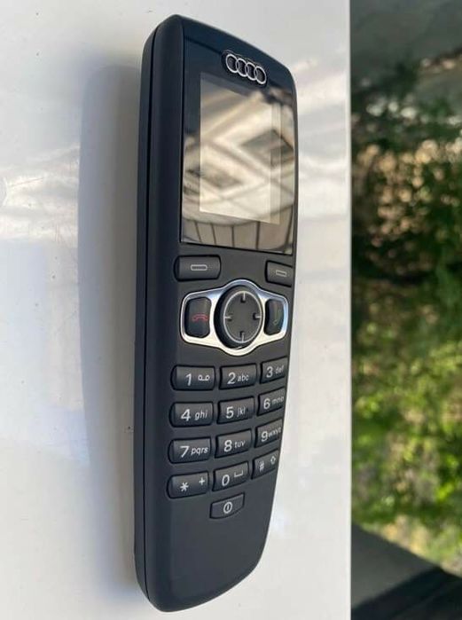 Телефон за кола Audi