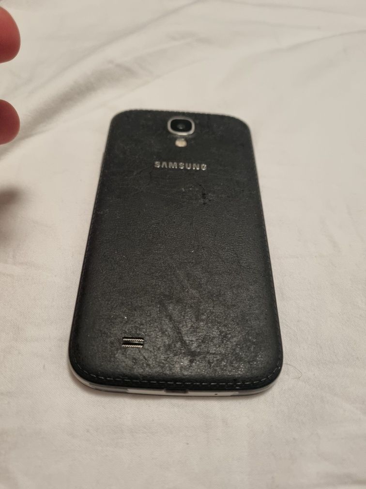 Samsung S4 16 GB Black Edition