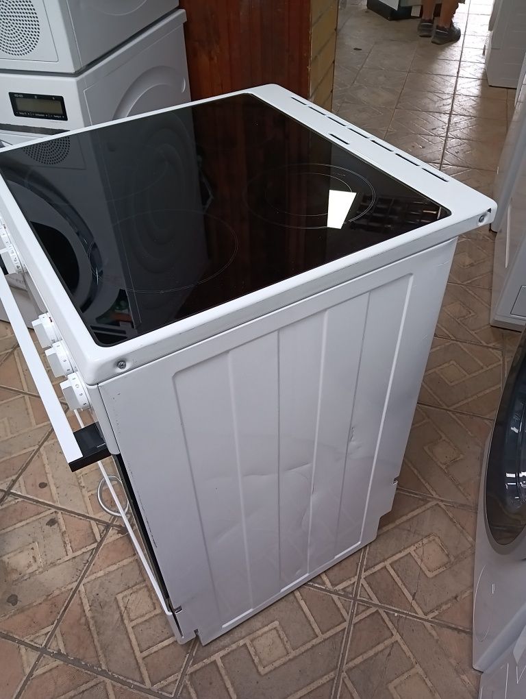 Свободно стояща печка скерамичен плот Gorenje 2 години Гаранция!