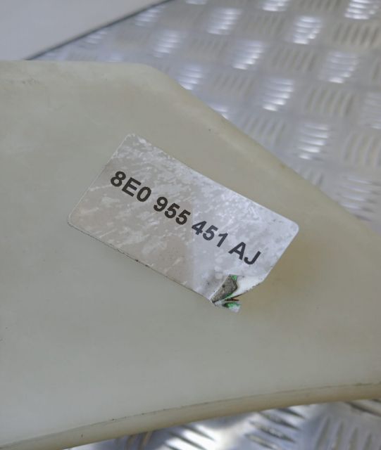 Rezervor lichid spalat parbriz 8e0955451AJ Audi A4 B6