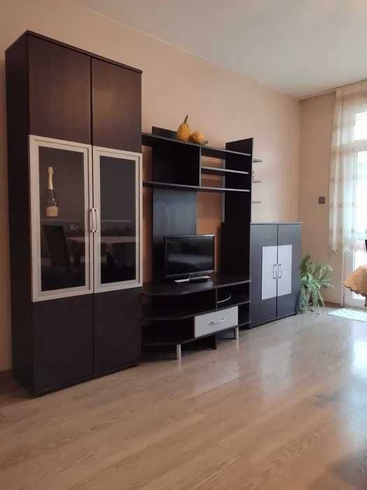 Продава се Двустаен апартамент в Бургас, Възраждане - 59 кв.м за 635 €/кв.м - Снимка #2